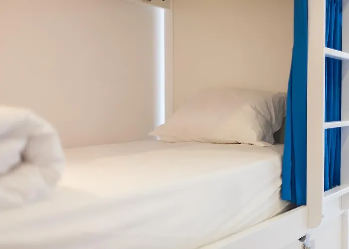 Hostel Be & Estefania *