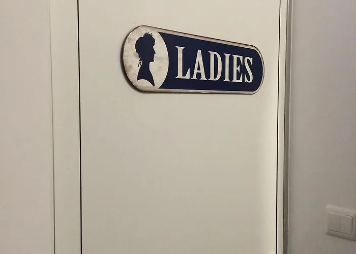 Hostel Be & Estefania