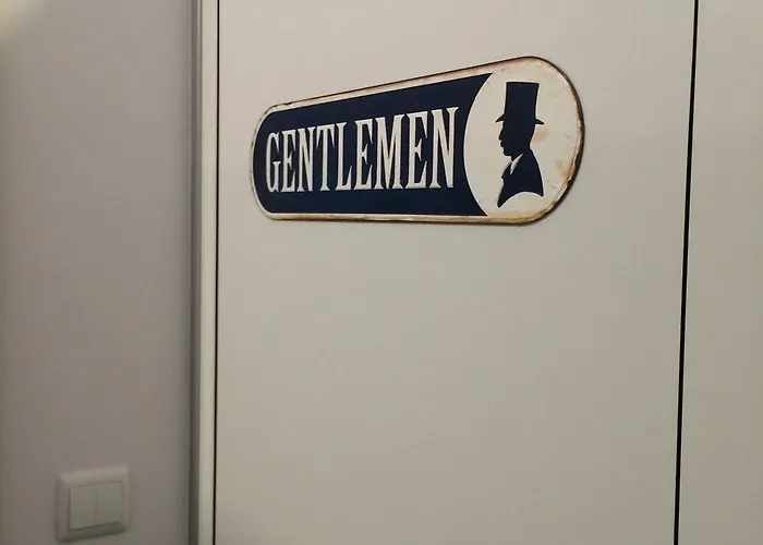 Hostel Be & Estefania *