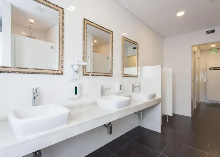 Be & Estefania Lizbona